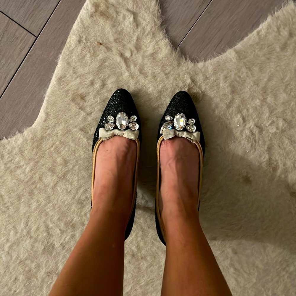 MIU MIU. Very elegant pop.